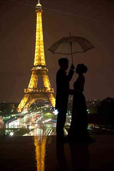دانلود آهنگ خارجی کریس دی برگ با عنوان یک شب بارانی در پاریس